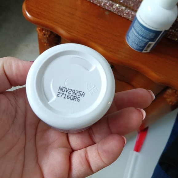Postpartum recovery items - Picture 2 of 8